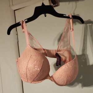 Victoria's Secret Blush Lace Bra Very Sexy 38d